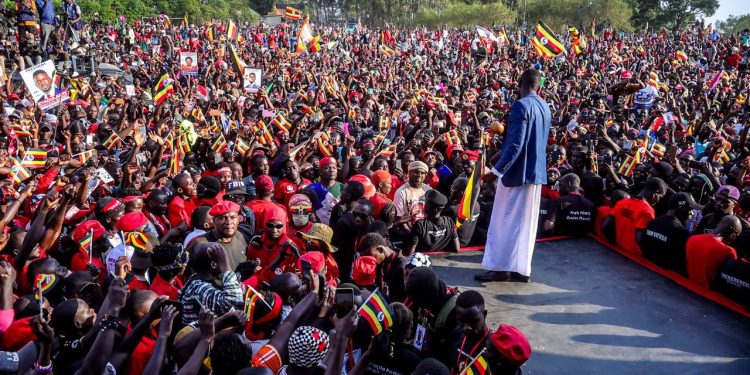Bobi Wine Dares Byabakama on “Unauthorized” Polling Agents